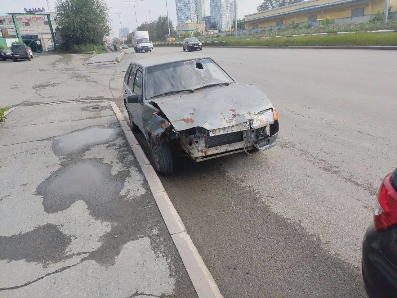 Продажа авто, 2013 год - Легковой автомобиль (Авто) в Екатеринбург