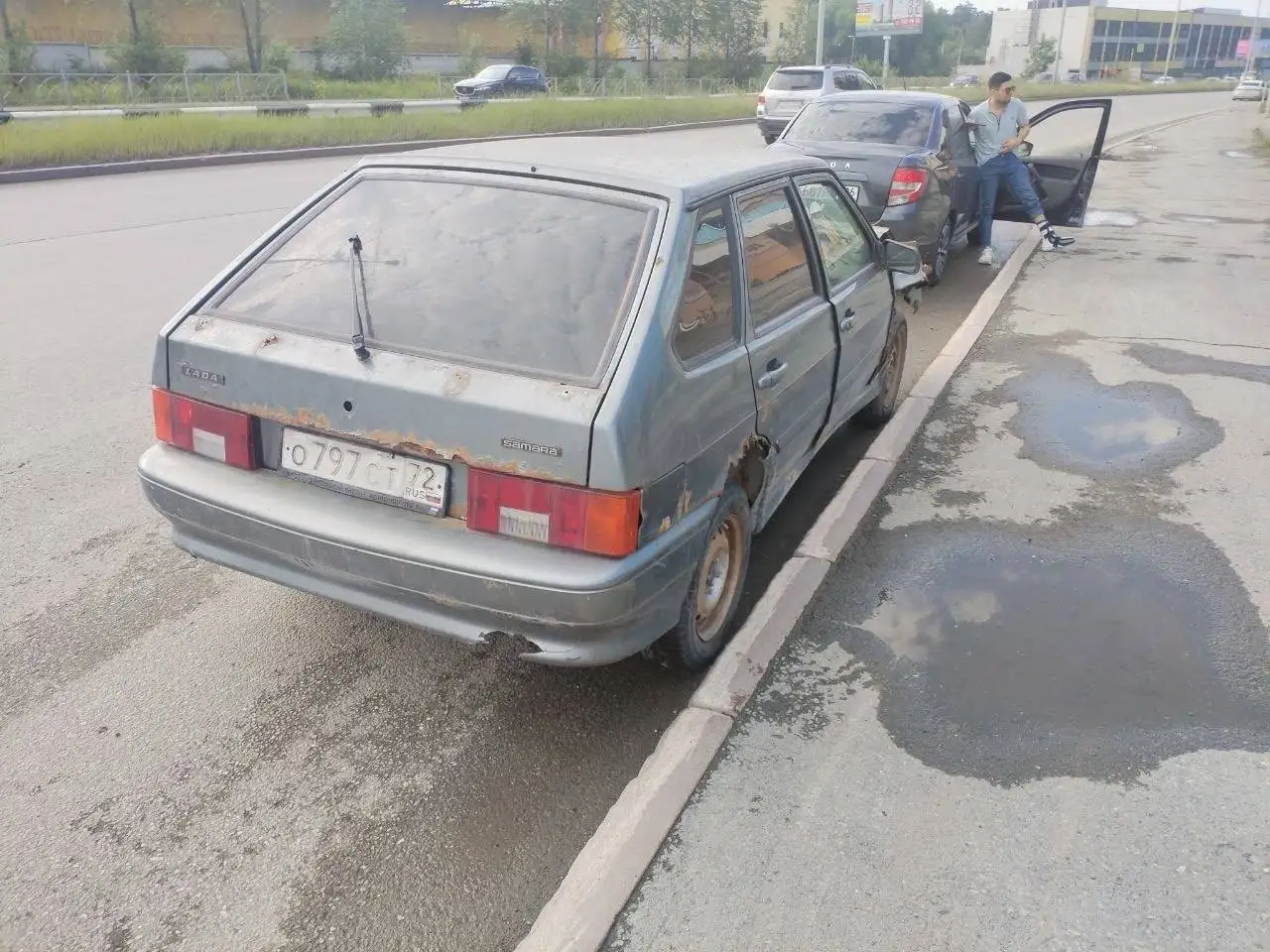 Продажа авто, 2013 год - Легковой автомобиль (Авто) в Екатеринбург