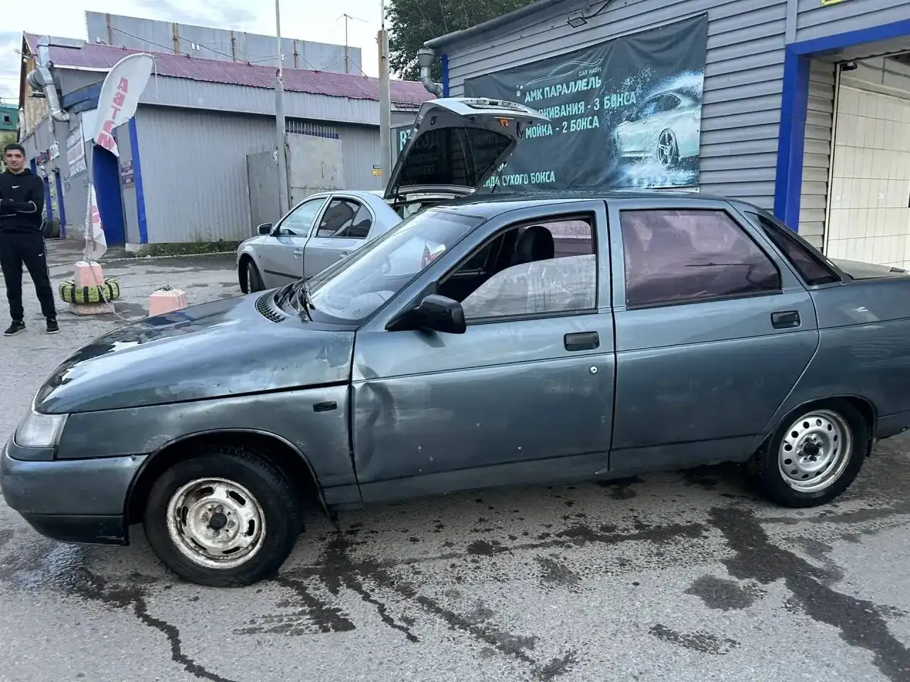 Мотор и капотка для авто - Двигатель (Авто) в Неизвестно