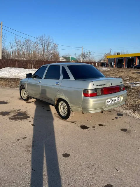 Обмен чирика (Toyota Corolla E200) на Приору с доплатой - Автоуслуги в Неизвестно
