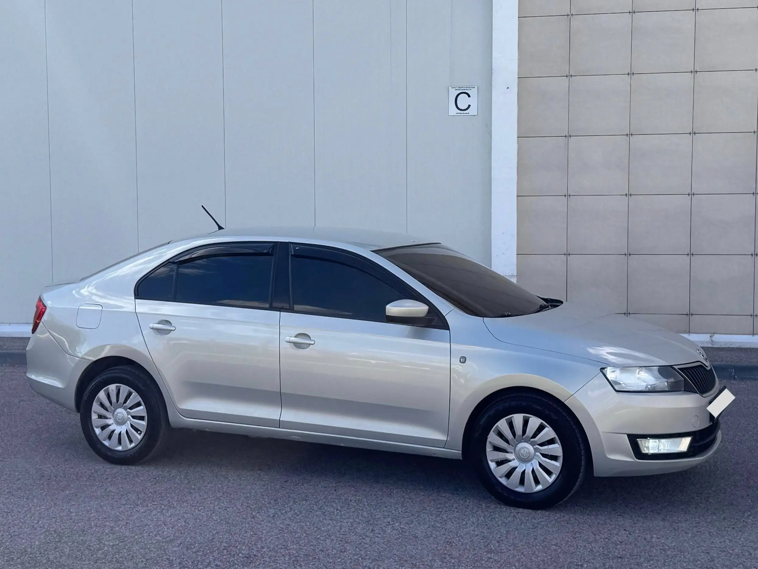 Skoda Rapid 2014 г.в. 1.6 МКПП - Легковые автомобили (Авто) в Стерлитамак