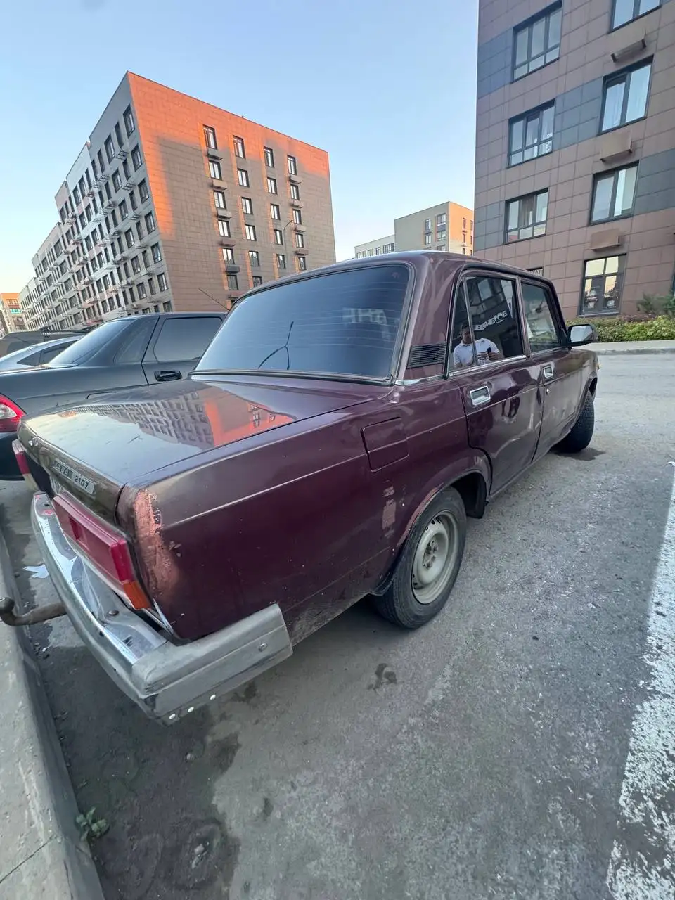 Автомобиль 2005 года - Легковые автомобили (Авто) в Неизвестно