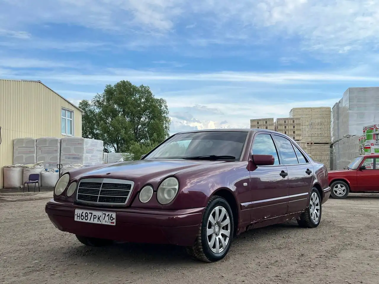 Mercedes-Benz W210 1996 - Mercedes-Benz (Авто) в Набережные Челны