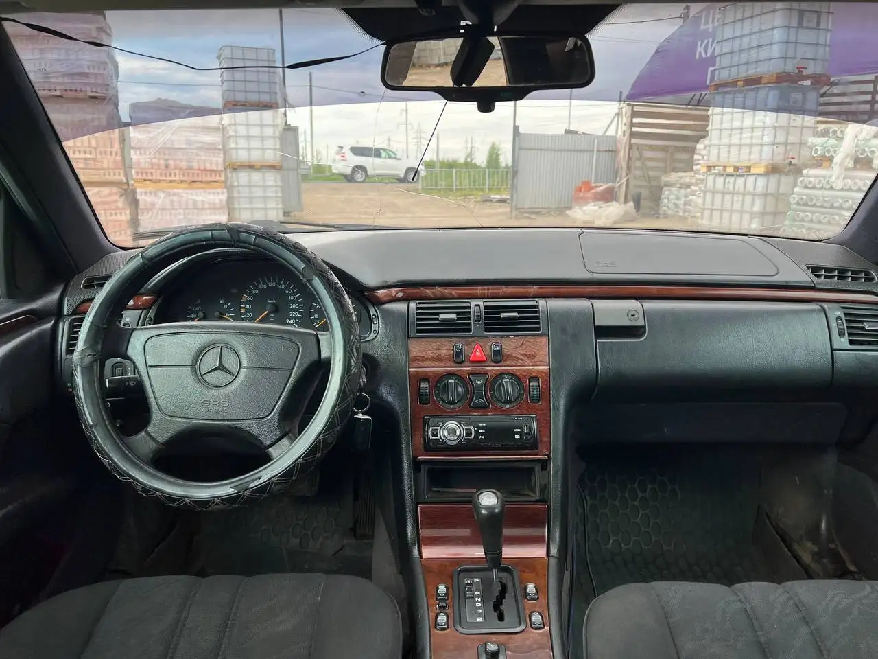 Mercedes-Benz W210 1996 - Mercedes-Benz (Авто) в Набережные Челны