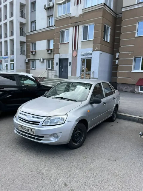 Lada Granta 2012 года - Чехлы в Уфа