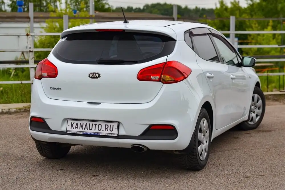 Kia Ceed 2013 - Легковые автомобили (Авто) в Канаш