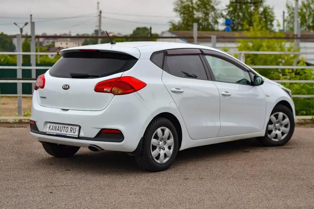 Kia Ceed 2013 - Легковые автомобили (Авто) в Канаш