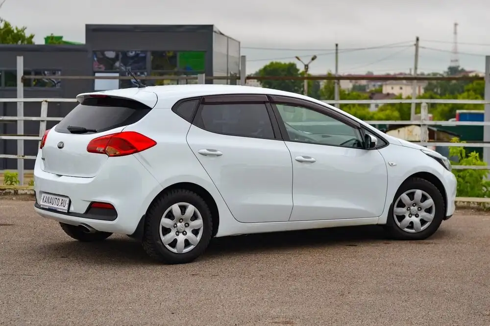 Kia Ceed 2013 - Легковые автомобили (Авто) в Канаш