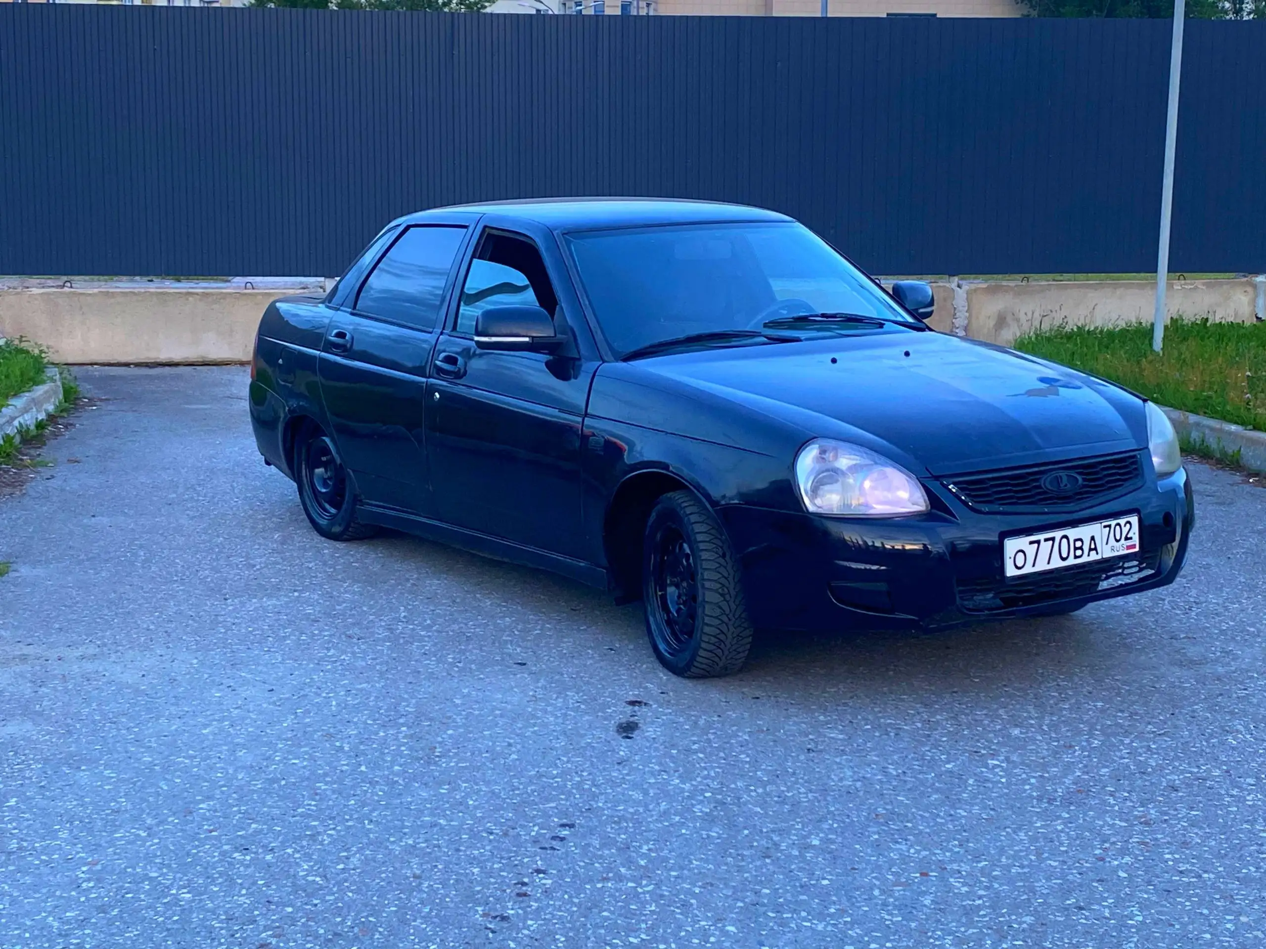Продажа Приора - Легковые автомобили (Авто) в Неизвестно