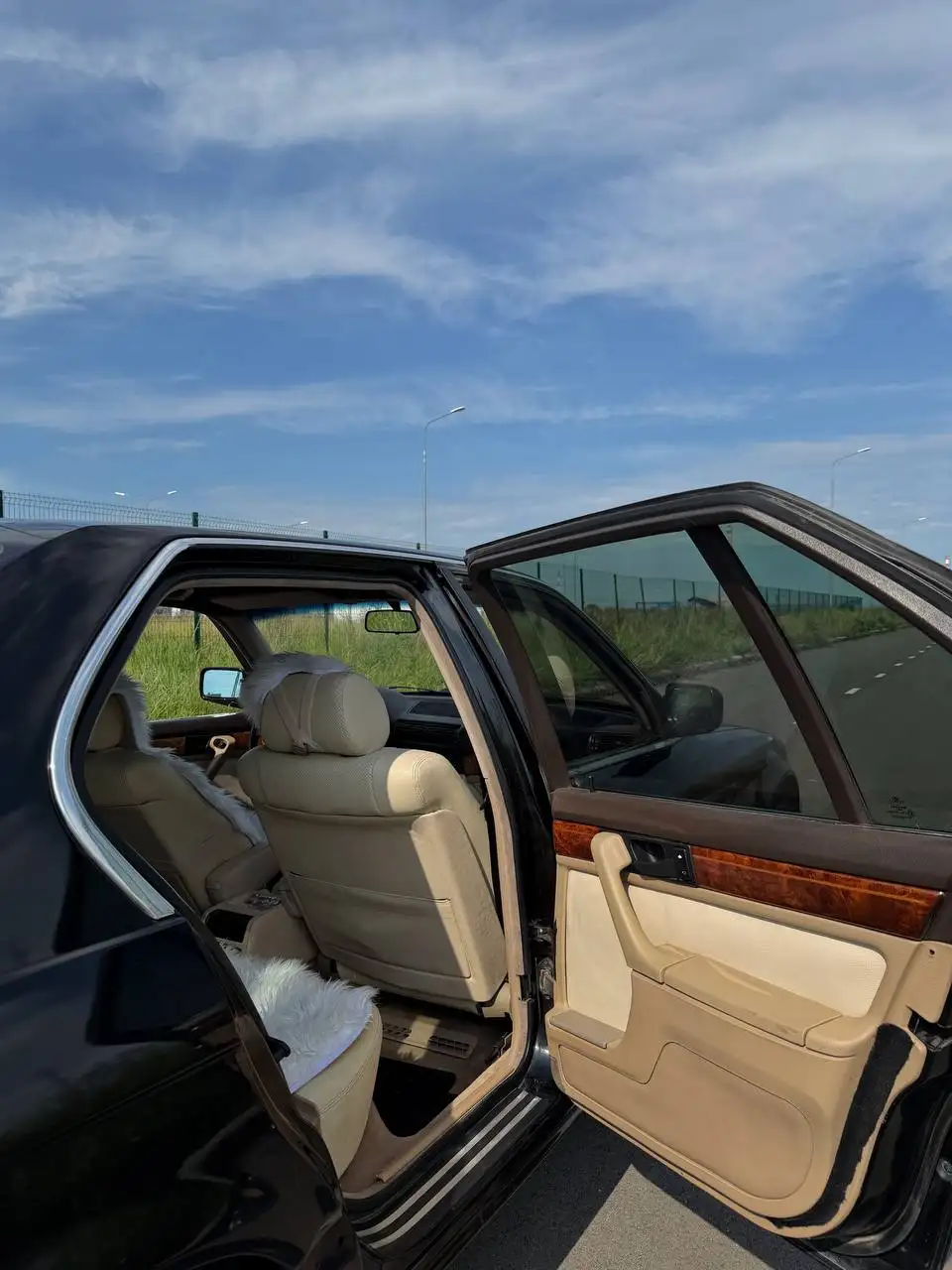 Продам BMW 7 (E32) 1988 - BMW 7 серия (E32) (Авто) в Неизвестно