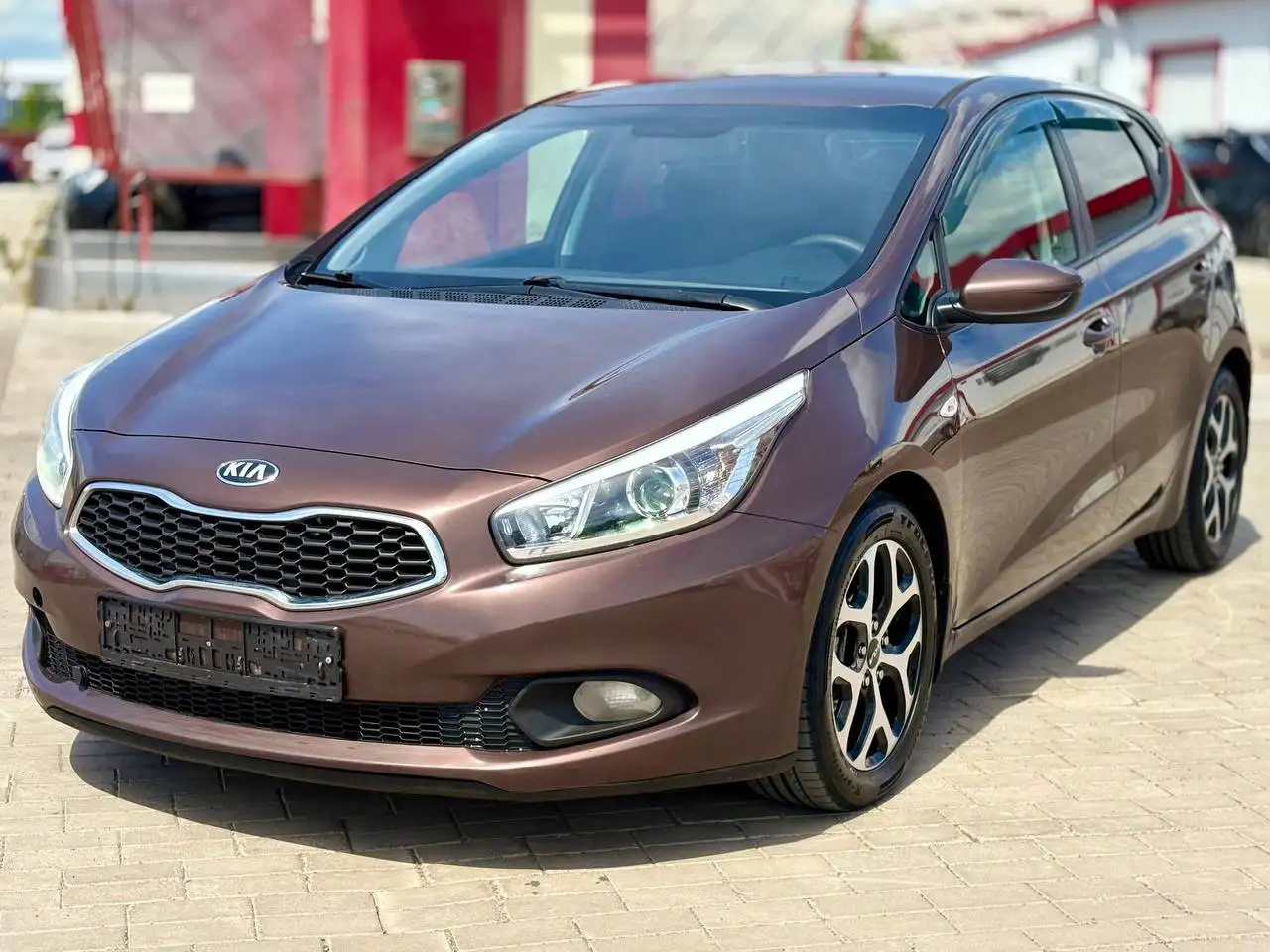 KIA CEED 2013 - Легковые автомобили (Авто) в Нижнекамск