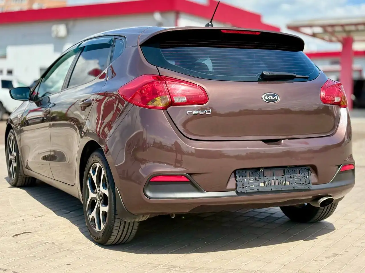 KIA CEED 2013 - Легковые автомобили (Авто) в Нижнекамск