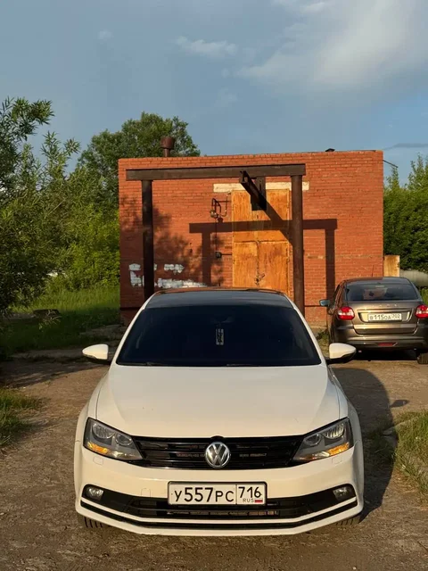 Volkswagen Jetta 2015 - Авто в Уфа