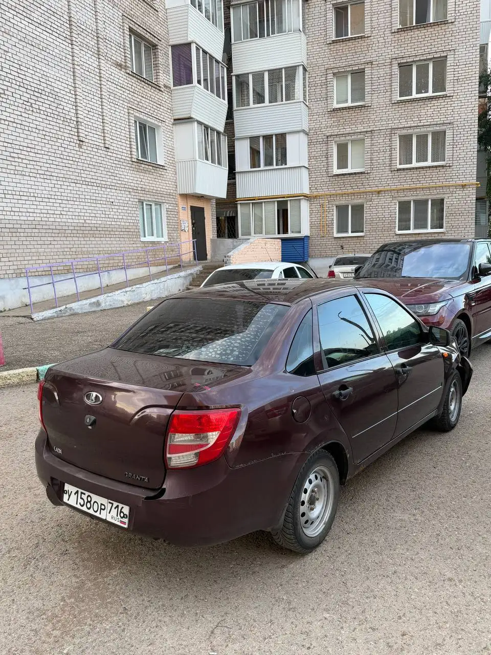 Продажа Лада Гранта 2013 - Авто в Октябрьский