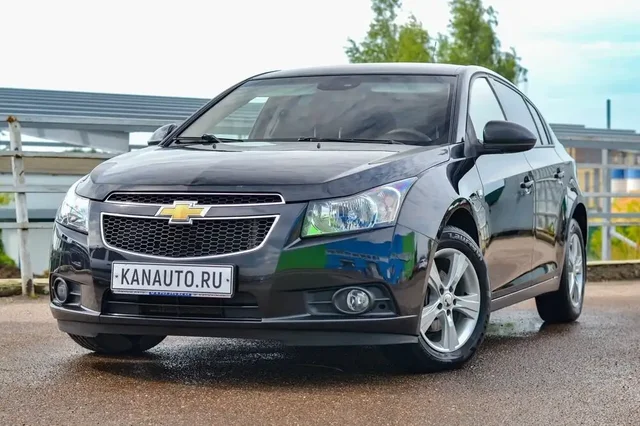 Chevrolet Cruze 2012, 1.8 механика - Легковые автомобили в Канаш