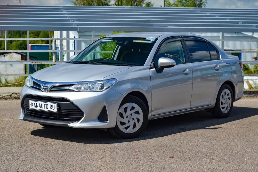 Toyota Corolla Axio 2019 - Легковые автомобили (Авто) в Канаш