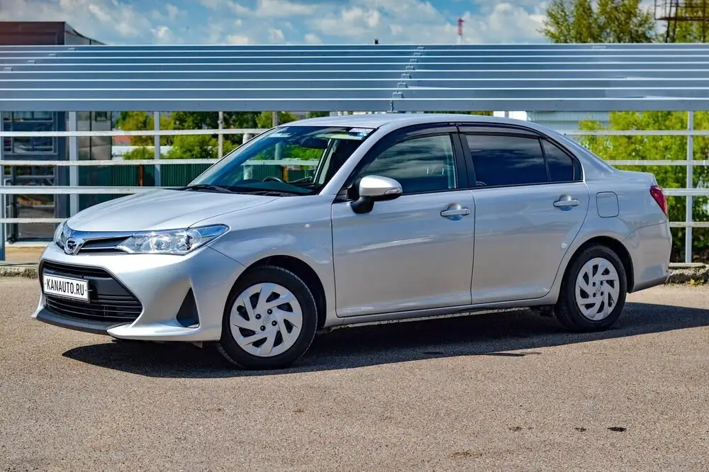 Toyota Corolla Axio 2019 - Легковые автомобили (Авто) в Канаш