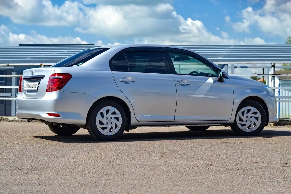 Toyota Corolla Axio 2019 - Легковые автомобили (Авто) в Канаш