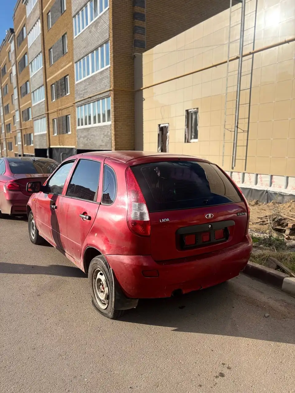 Lada Kalina в хорошем состоянии - Легковые автомобили (Авто) в Неизвестно