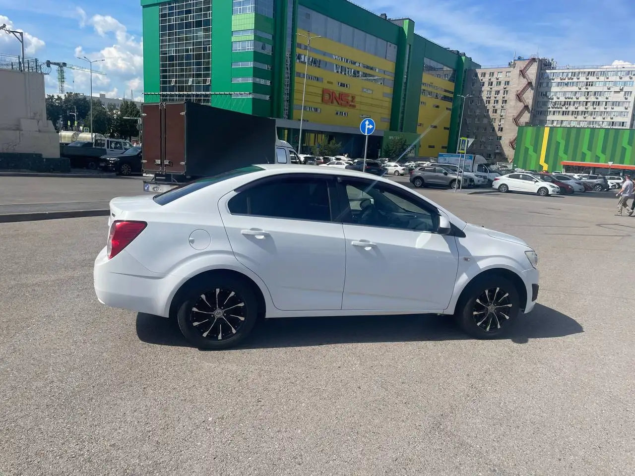 Chevrolet Aveo 2014 - Авто в Неизвестно