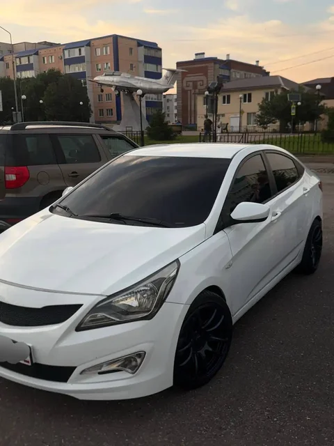 Hyundai Solaris 2016/2017 - Автозвук в Неизвестно