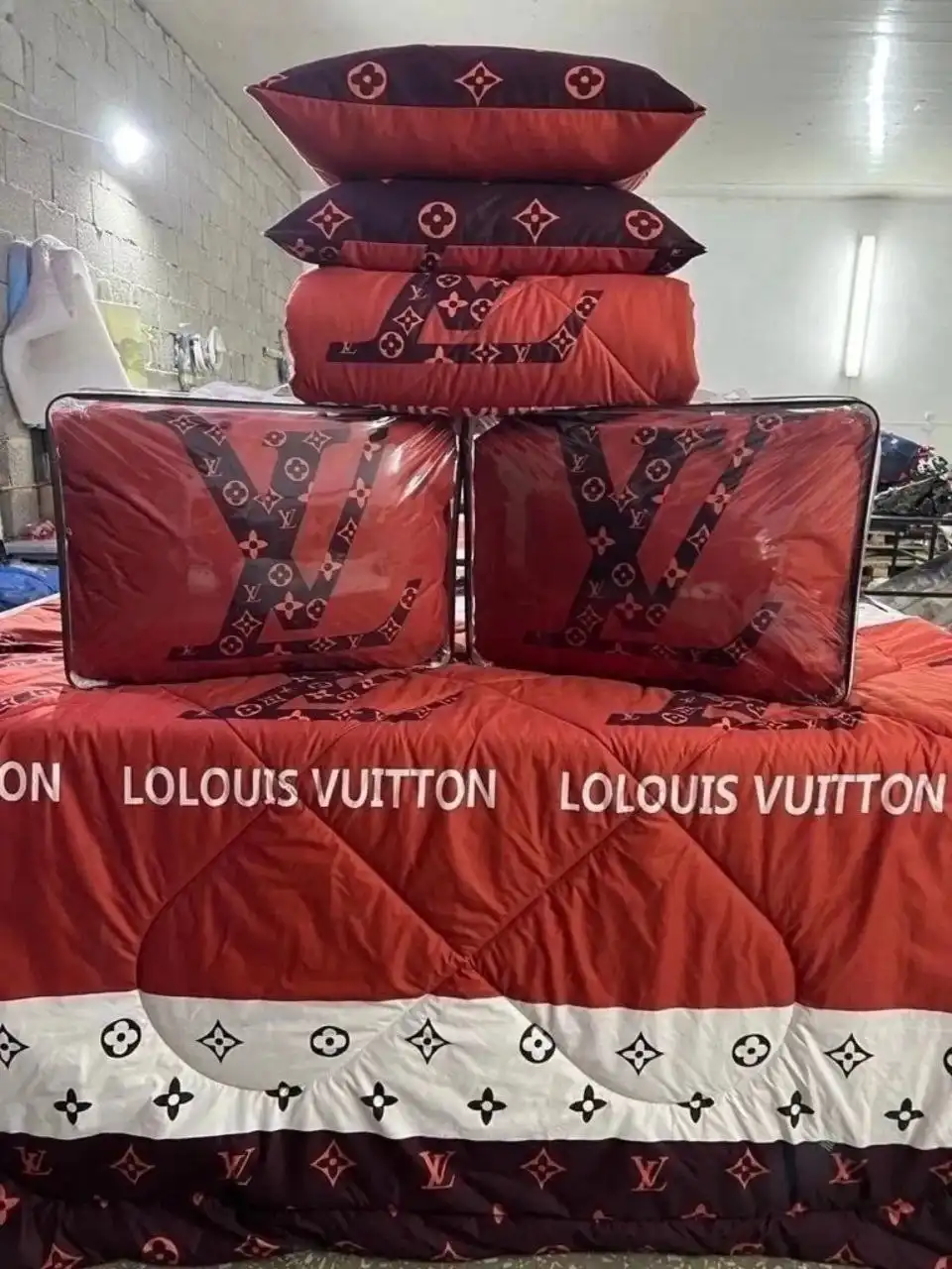 Подарочный набор постельного белья евро размера - Текстиль для дома (Барахолка) в Ульяновск