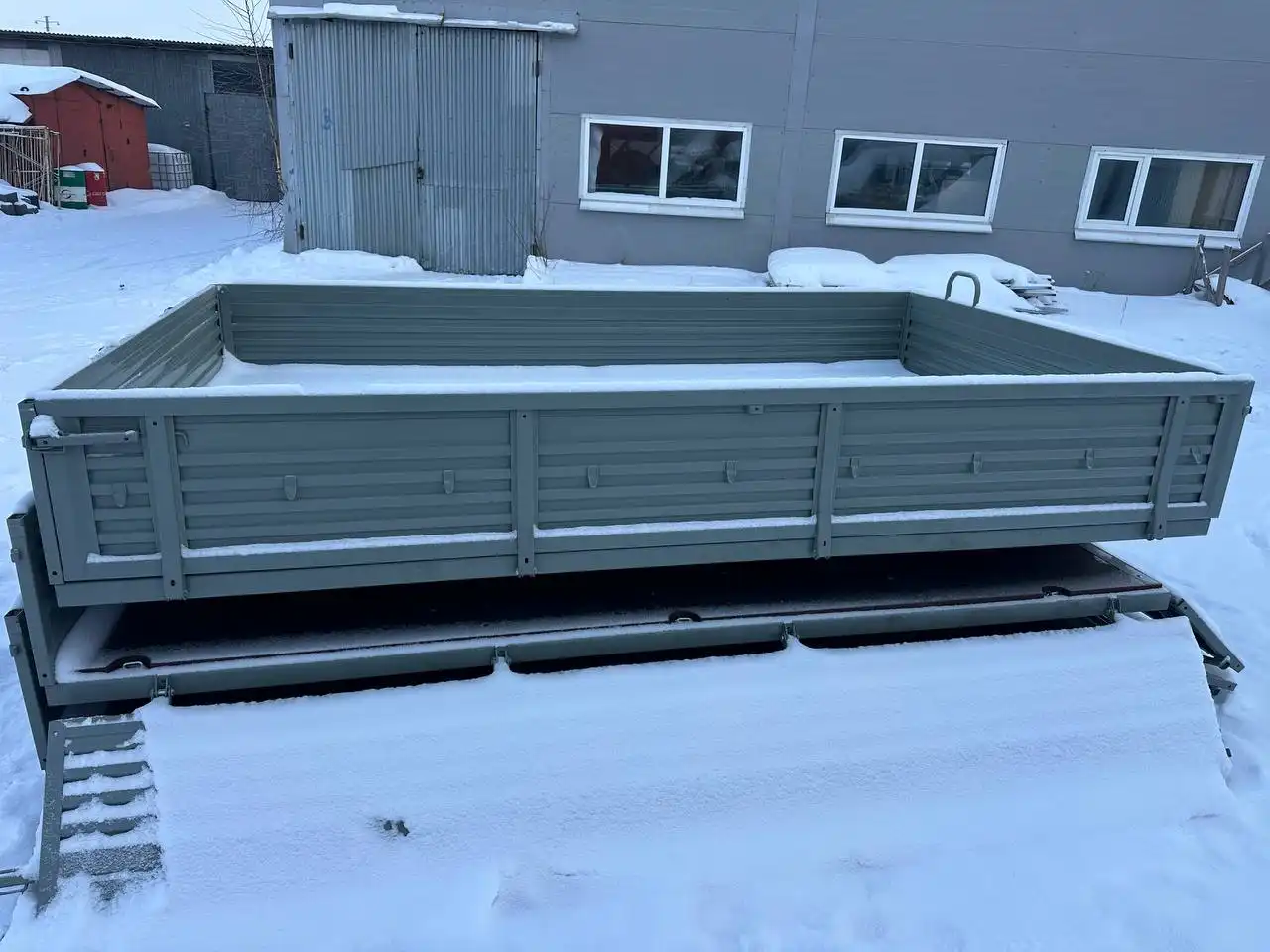 Платформа УАЗ-2360 УАЗ ПРОФИ с дугами и тентом - Кузовные элементы (Запчасти) в Ульяновск