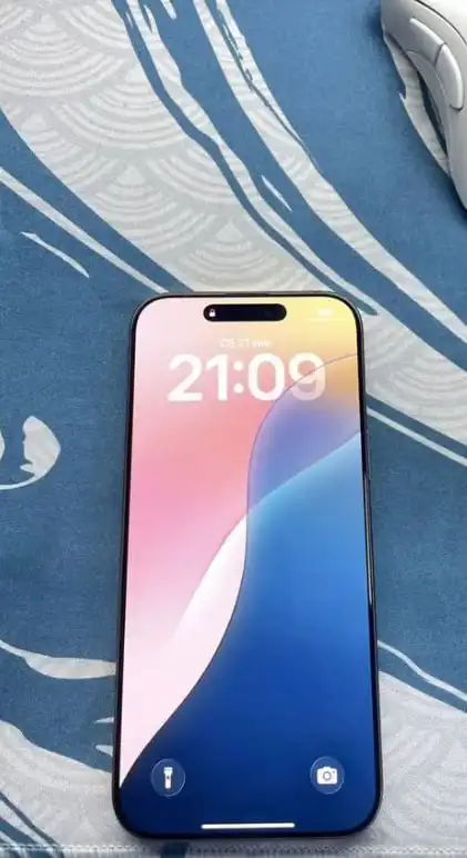 iPhone 16 Pro Max 256 ГБ в отличном состоянии - Смартфоны (Электроника) в Ульяновск