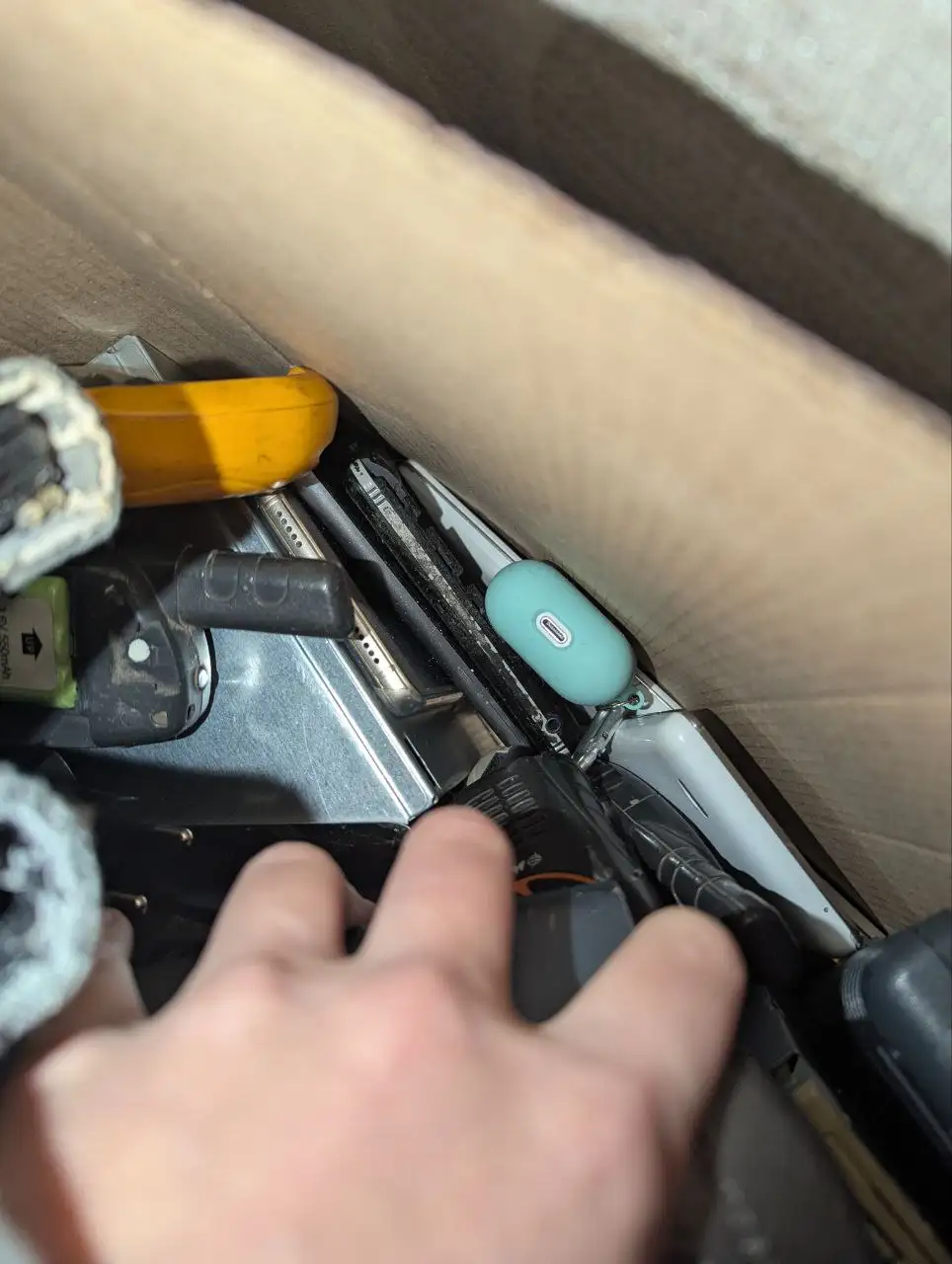 Продам лот техники: планшеты, телефоны, комплектующие для ПК, наушники, рации, повербанки - Электроника в Ульяновск