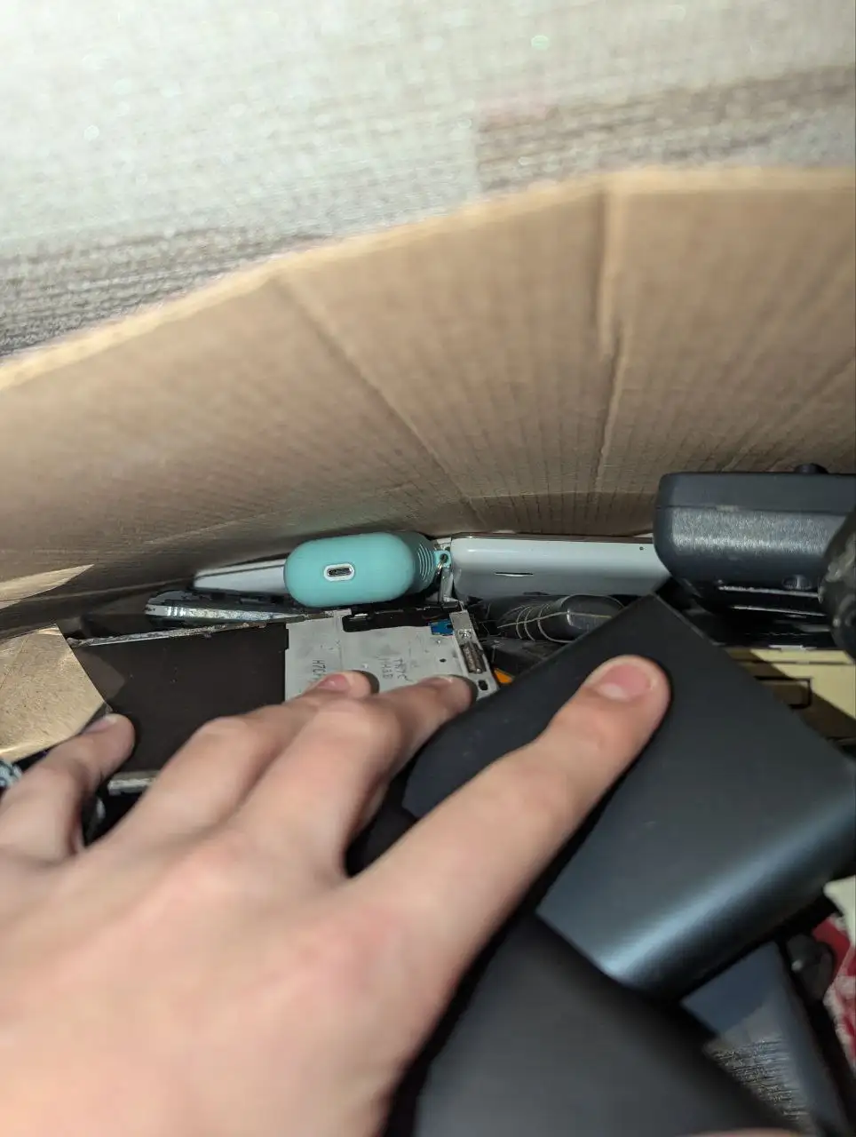 Продам лот техники: планшеты, телефоны, комплектующие для ПК, наушники, рации, повербанки - Электроника в Ульяновск