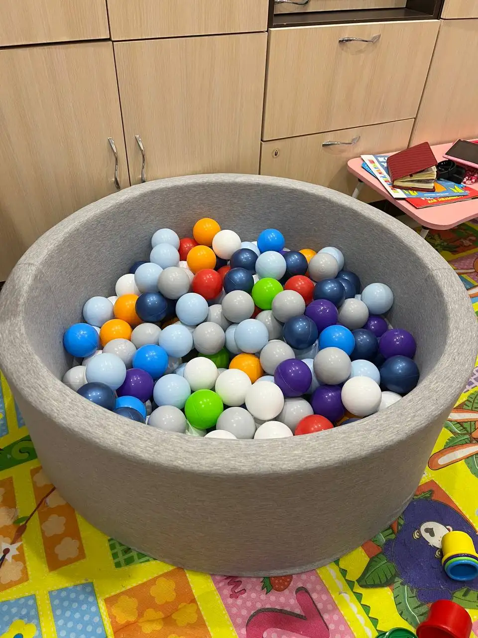 Продам сухой бассейн с шариками - Барахолка в Ульяновск
