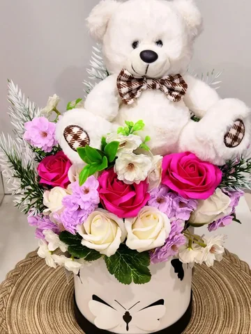 Композиция из мыльных цветов и плюшевого мишки - Ювелирные изделия в Ульяновск