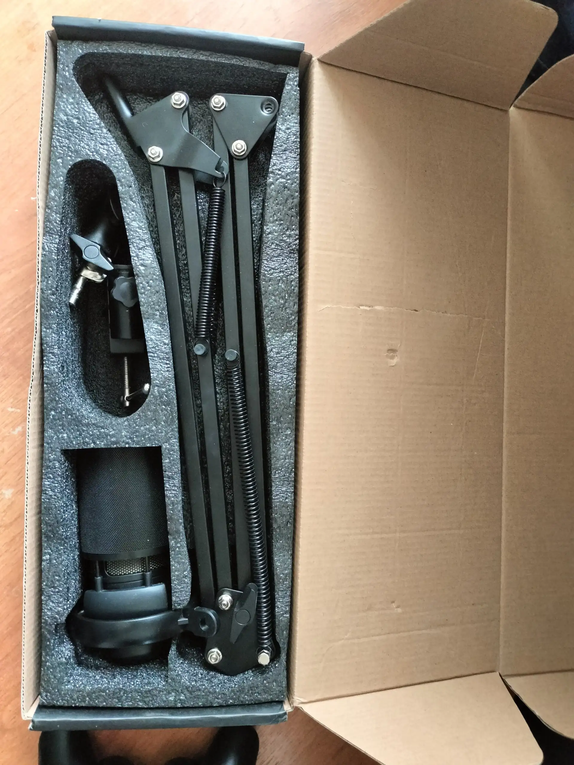 Продажа наушников с шумоподавлением - Аудиотехника (Электроника) в Ульяновск