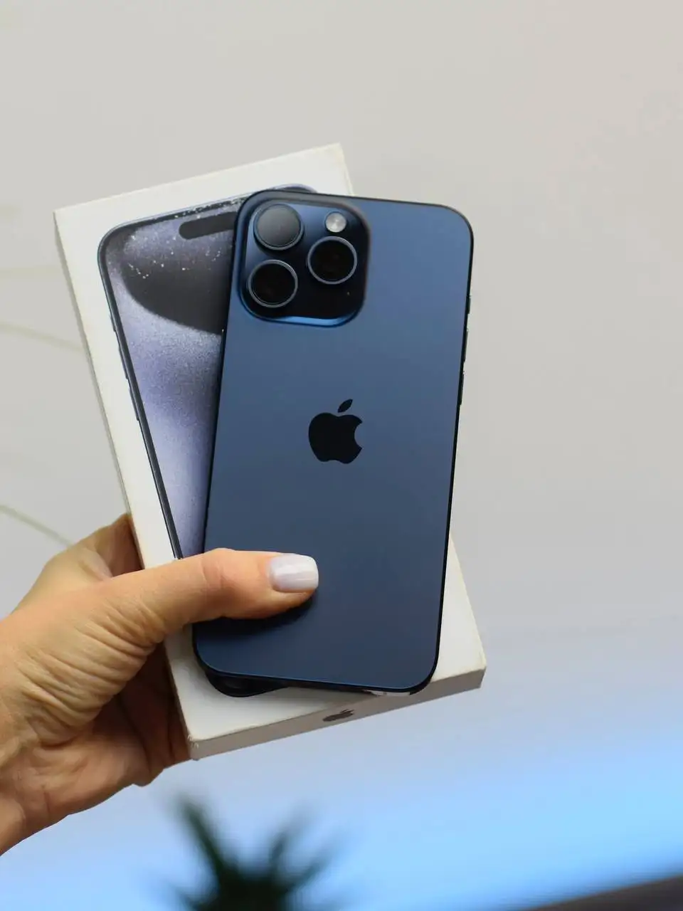 iPhone 15 Pro Max Blue Titanium 256Gb - Смартфоны (Электроника) в Ульяновск