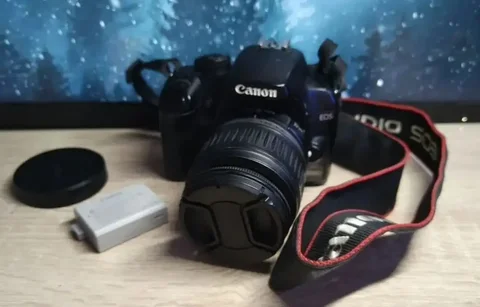Продам фотоаппарат Canon EOS 1000D с объективом - Фототехника в Ульяновск