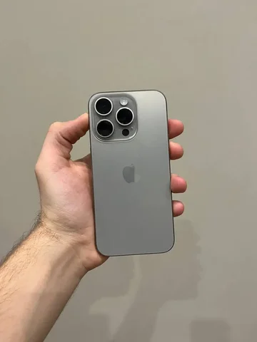 iPhone 15 Pro 128 Гб в отличном состоянии - Фототехника в Ульяновск