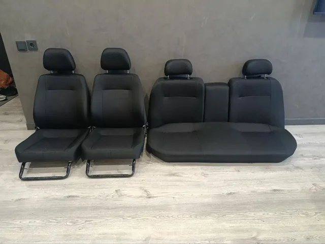 Продам комплекты сидений для Lada Priora - частное объявление в Ульяновск