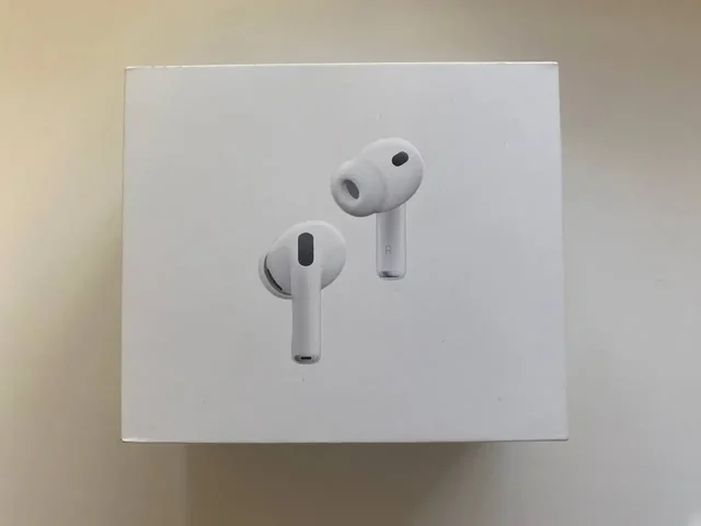 Продам AirPods Pro 3 - Смартфоны и гаджеты в Ульяновск