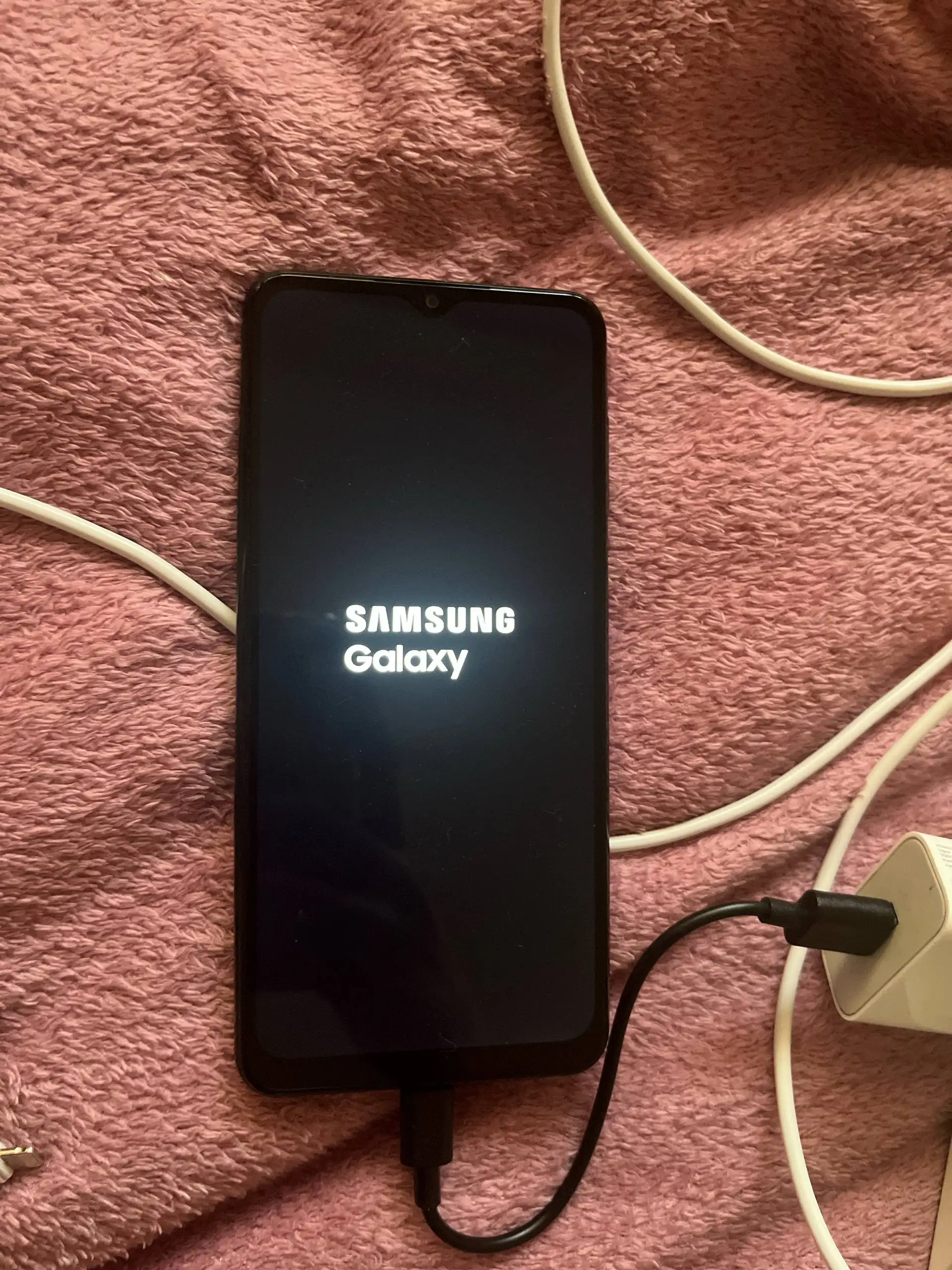 Продажа Android с проблемами батареи - Смартфоны и гаджеты (Электроника) в Ульяновск