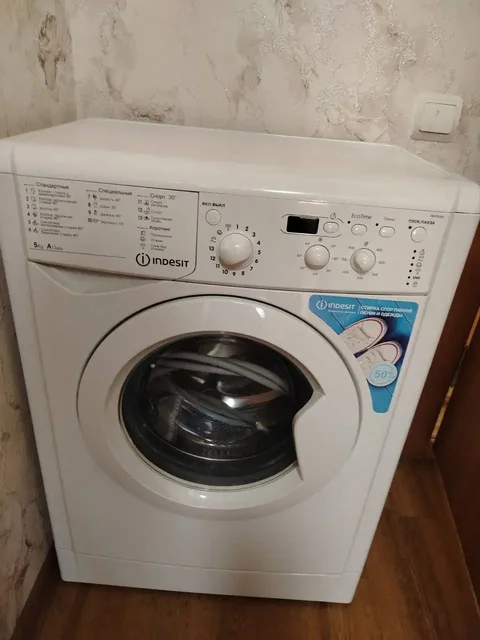 Стиральная машина Indesit IWSD 51051 - Накопители в Ульяновск