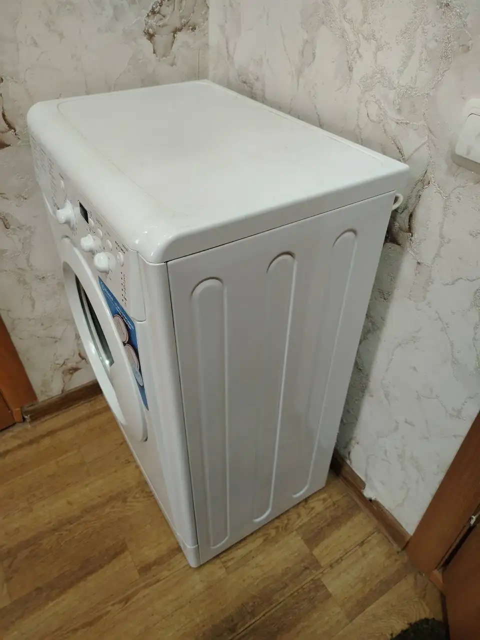 Стиральная машина Indesit IWSD 51051 - Стиральные машины (Электроника) в Ульяновск