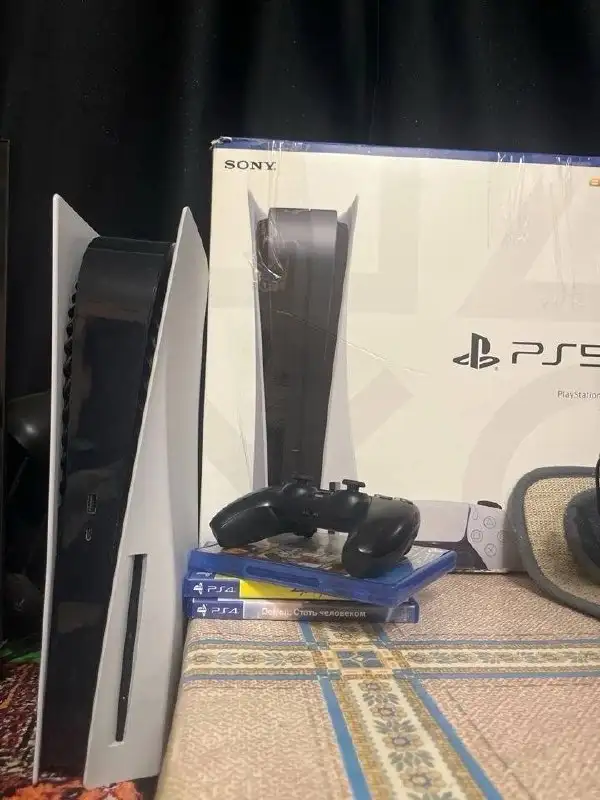 Продаю срочно Sony PS5 CFI-2000 - Игровые приставки (Электроника) в Ульяновск