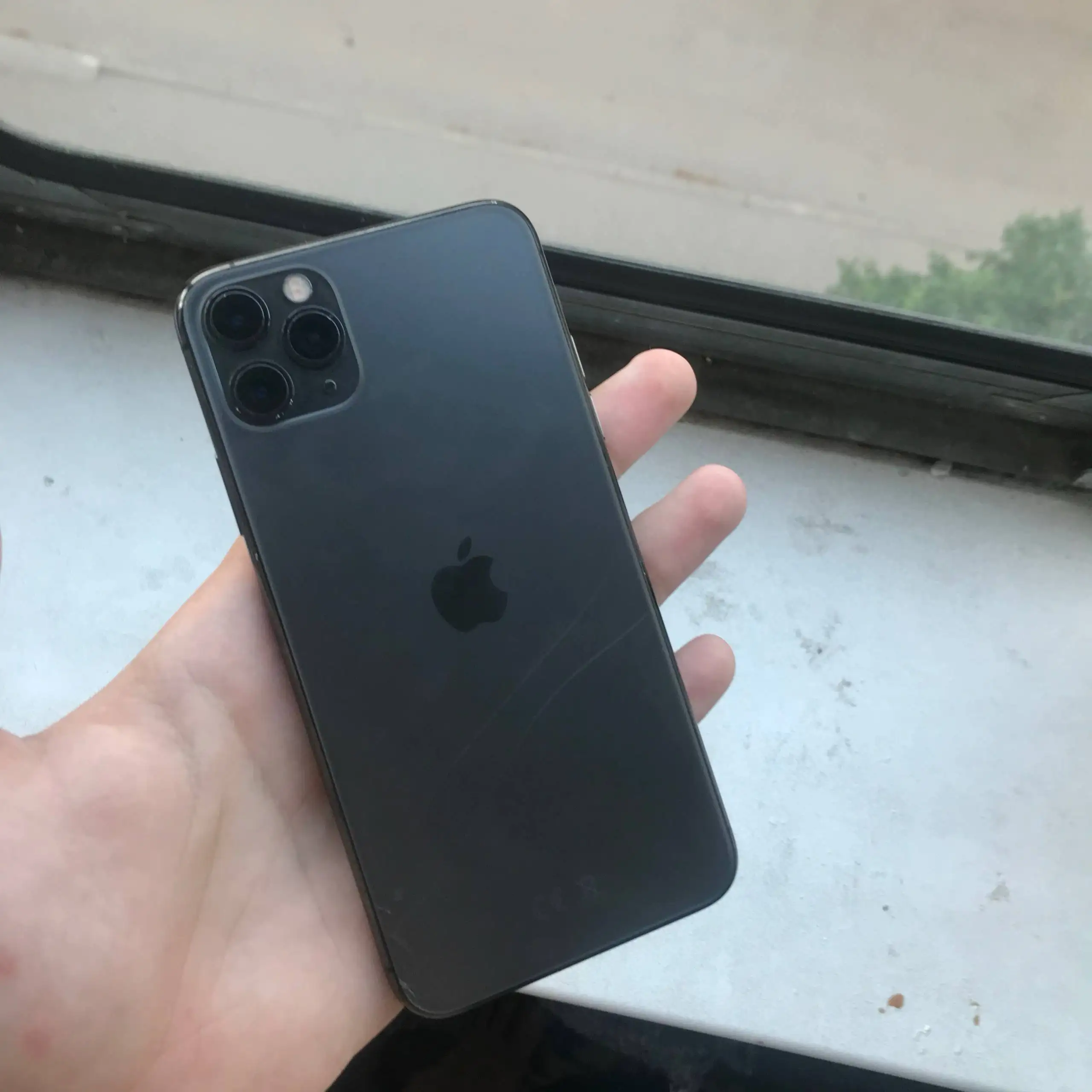 Продам iPhone 11 Pro Max, 64GB, с дефектами - Смартфоны и гаджеты (Электроника) в Ульяновск
