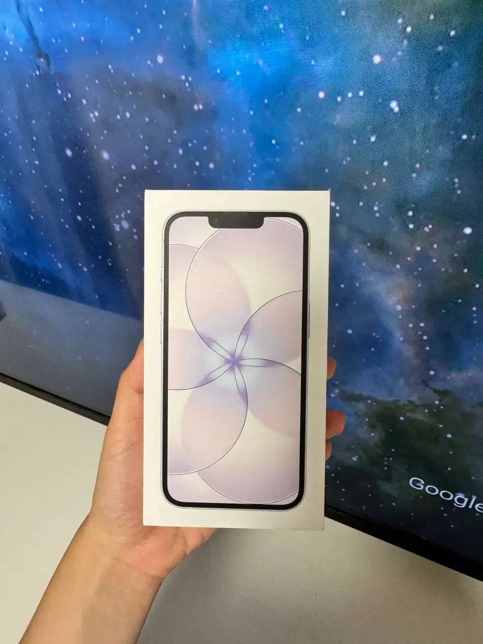 Новый iPhone 17e 256 ГБ белый - Мобильные телефоны (Электроника) в Ульяновск