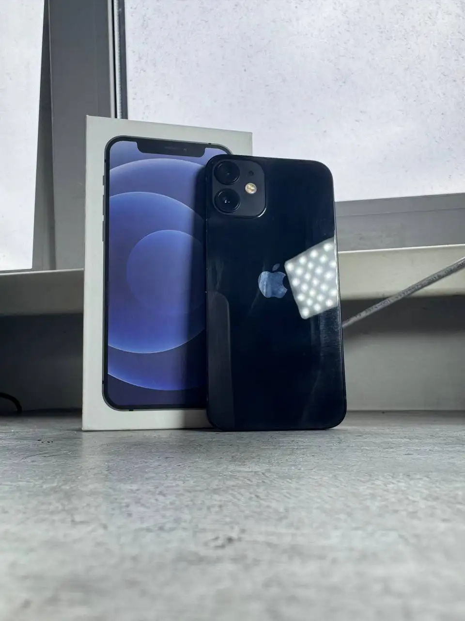 iPhone 12 Mini 128 ГБ, 100% АКБ, небольшой скол - Смартфоны и телефоны (Электроника) в Ульяновск