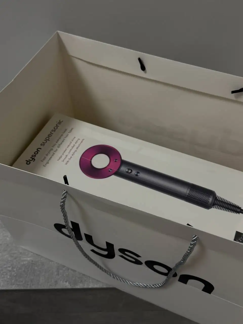 Продам новый фен Dyson в заводской упаковке - Фены (Электроника) в Ульяновск