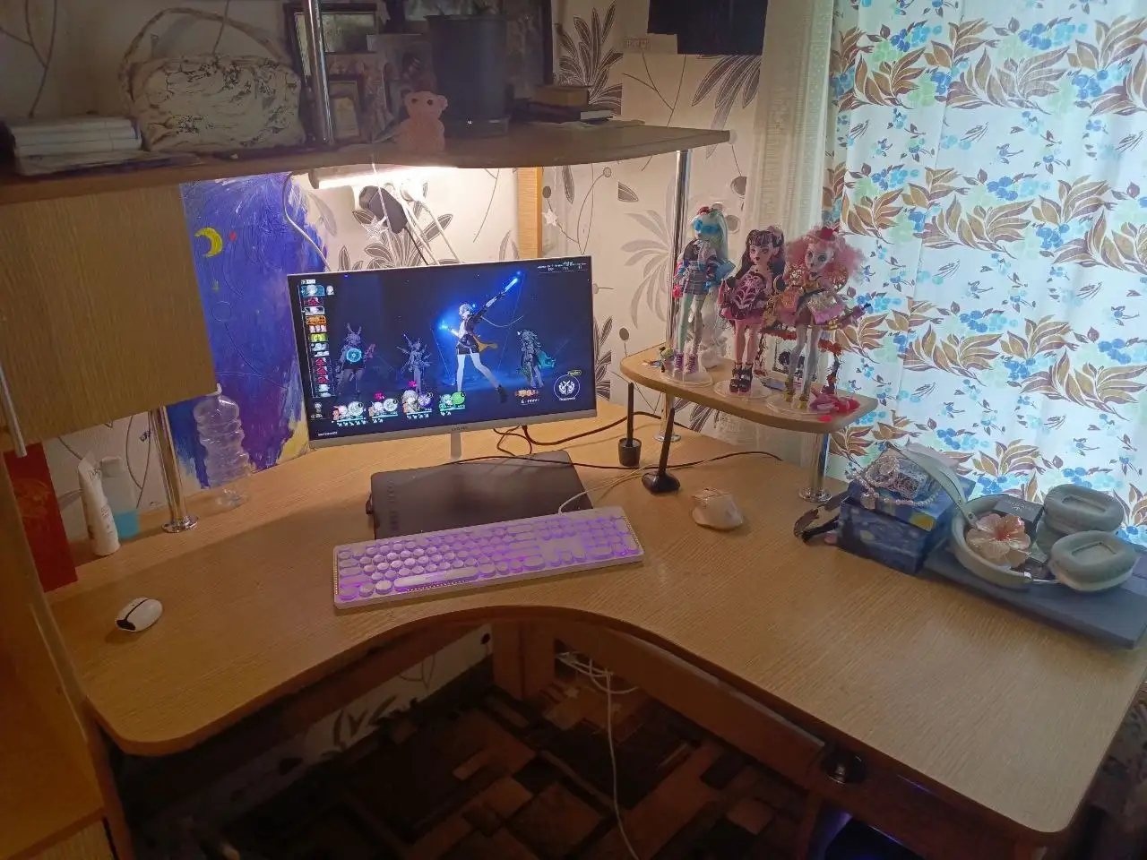 Продам компьютерный стол 1320x1500 - Барахолка в Ульяновск