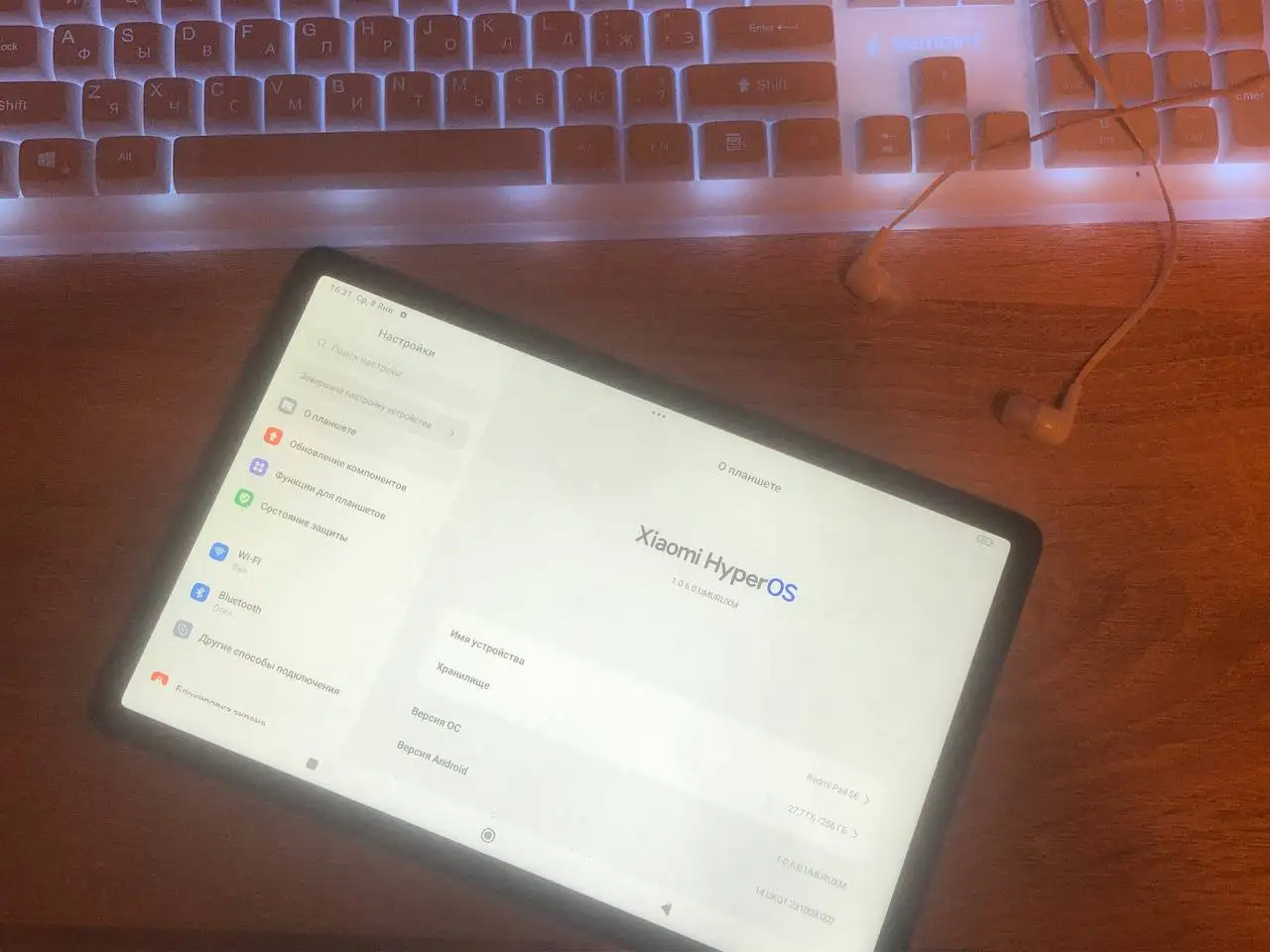 Обмен iPhone X на другой телефон, продажа Redmi Pad SE, покупка механических клавиатур - Электроника в Ульяновск