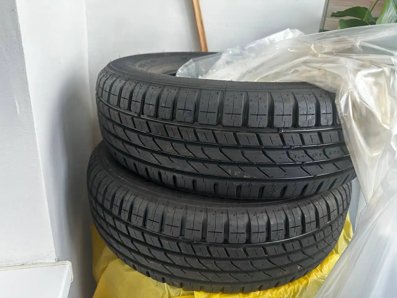 Новая летняя резина Icon Tyres 175/70 R13 - Шины (Авто) в Ульяновск