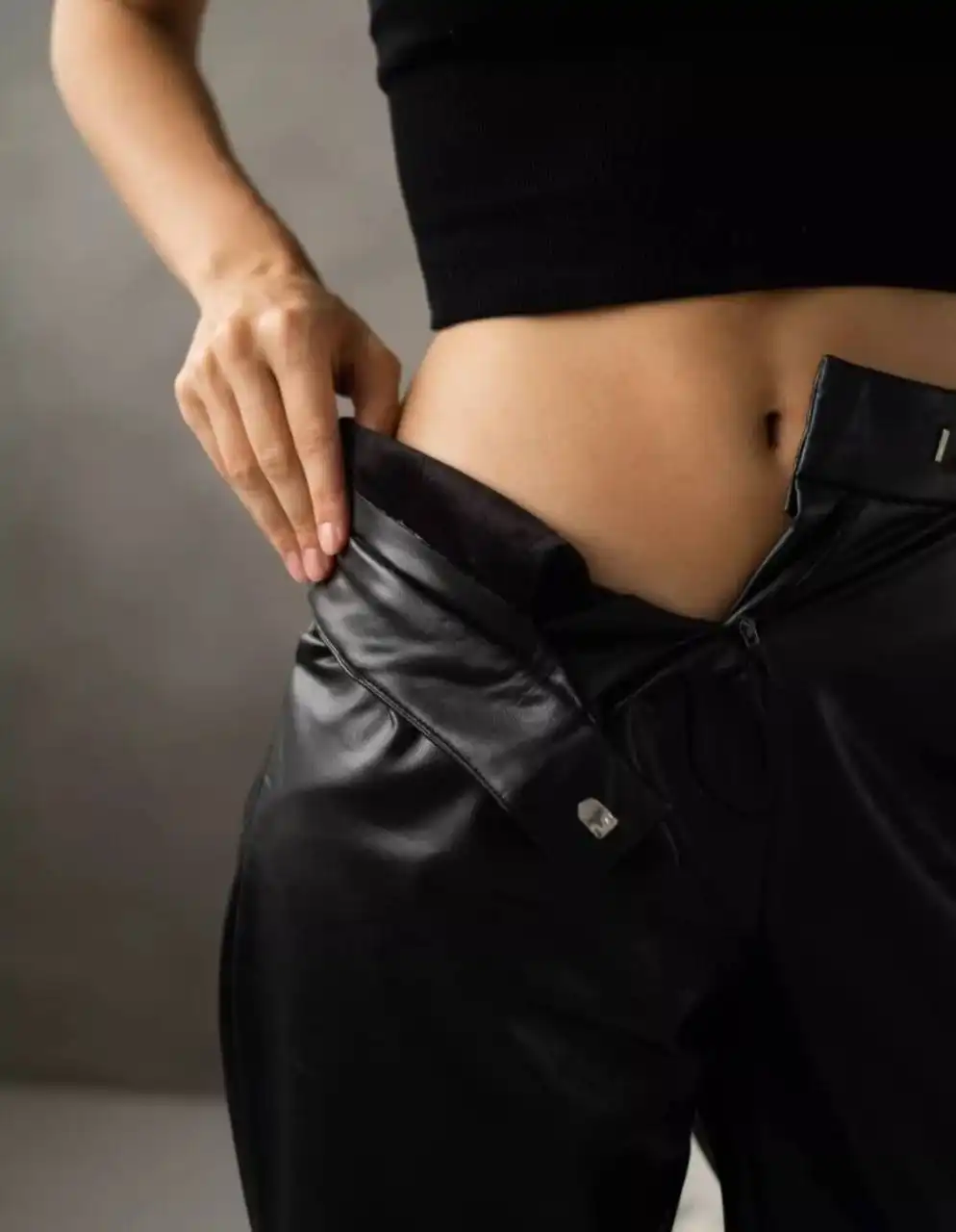 Новые брюки размер M